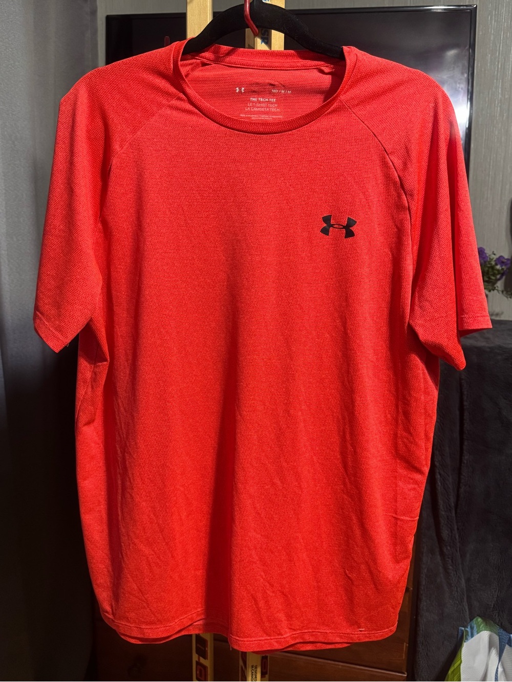 Under Armour Men's Bright Red Short Sleeve Athletic Tee